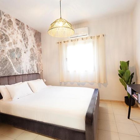 Almogim Suites Eilat Hotel (Adults Only) ภายนอก รูปภาพ