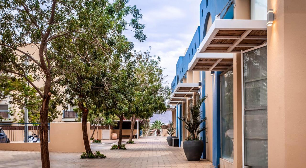 Almogim Suites Eilat Hotel (Adults Only) ภายนอก รูปภาพ