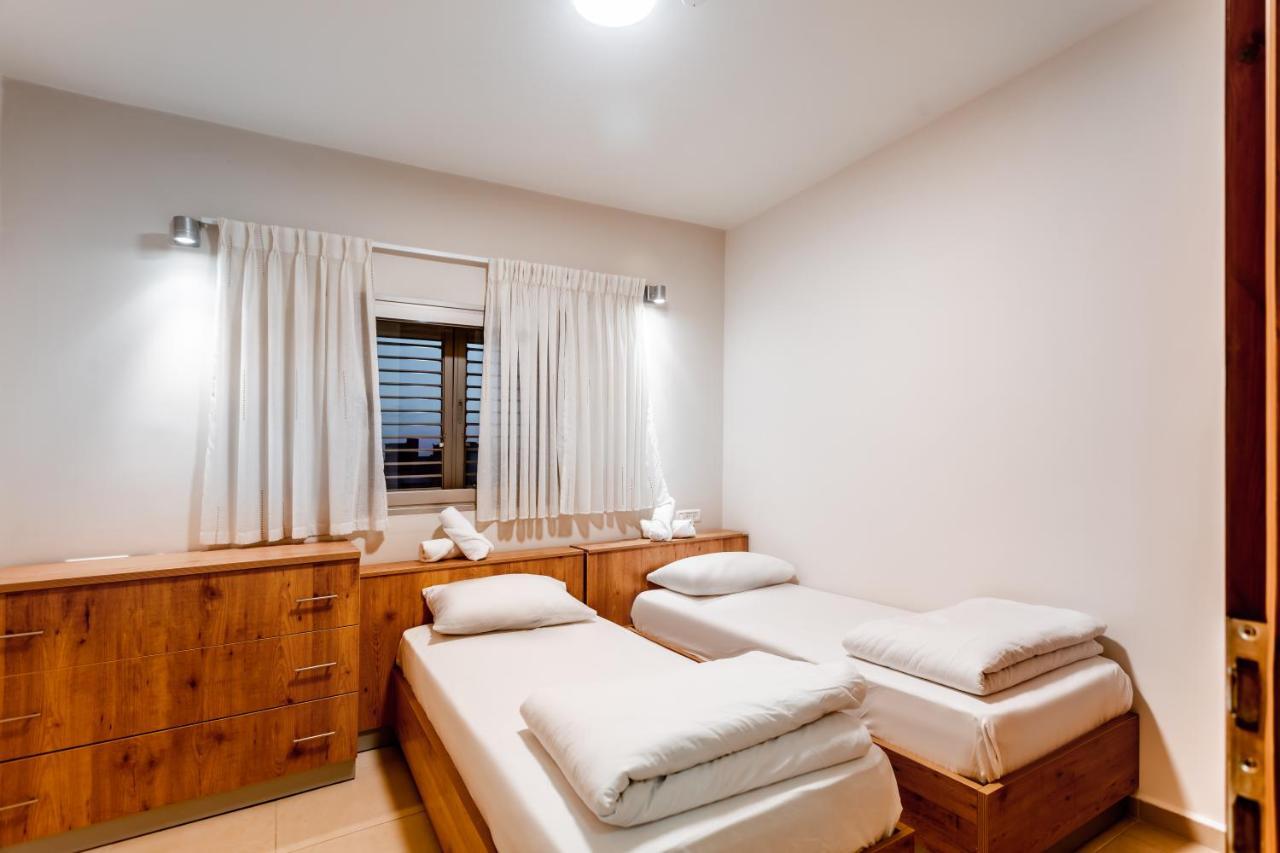 Almogim Suites Eilat Hotel (Adults Only) ภายนอก รูปภาพ